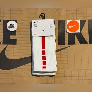 Nike Elite Basketball Cushioned Crew Socks SX7622